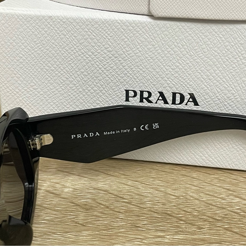 Prada Pr 17wsf Black Rectangular Sunglasses - image 3
